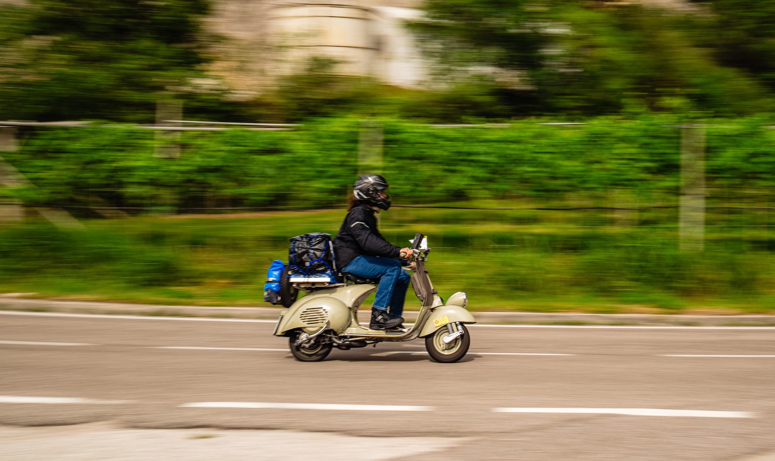 Vespa 125 VN1T Fast Photo